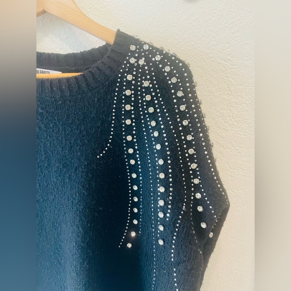 BB Dakota Drip Too Hard Sweater in Black, Size XS - Picture 4 of 4